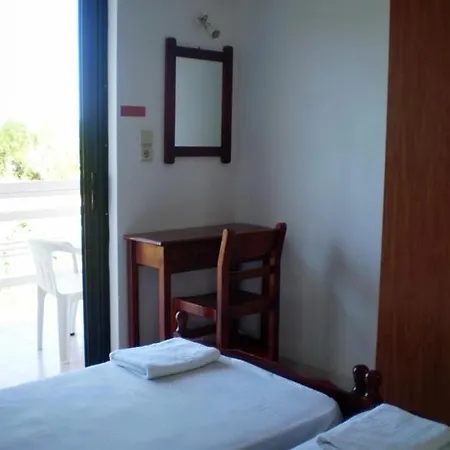 Eleni & Lejlighed Alykes (Zakynthos)