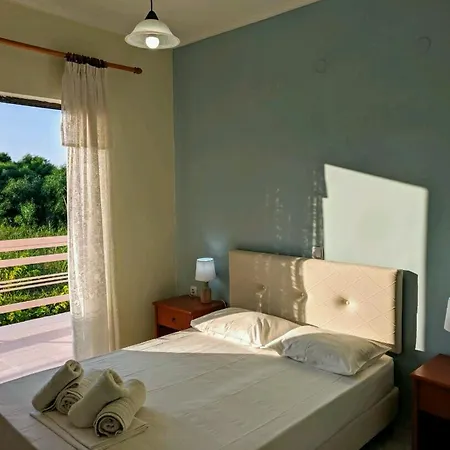 Eleni & Αλυκών